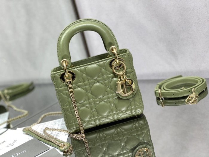 Handbag Dior size 17 cm