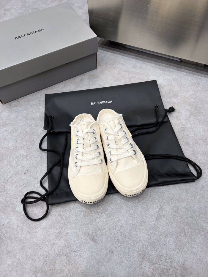 Balenciaga Paris Sneaker 4