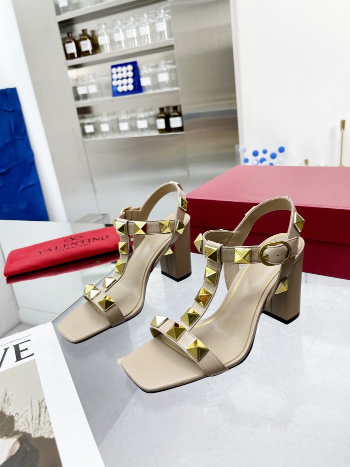 VALENTINO GARAVANI Roman Stud WOMEN 14