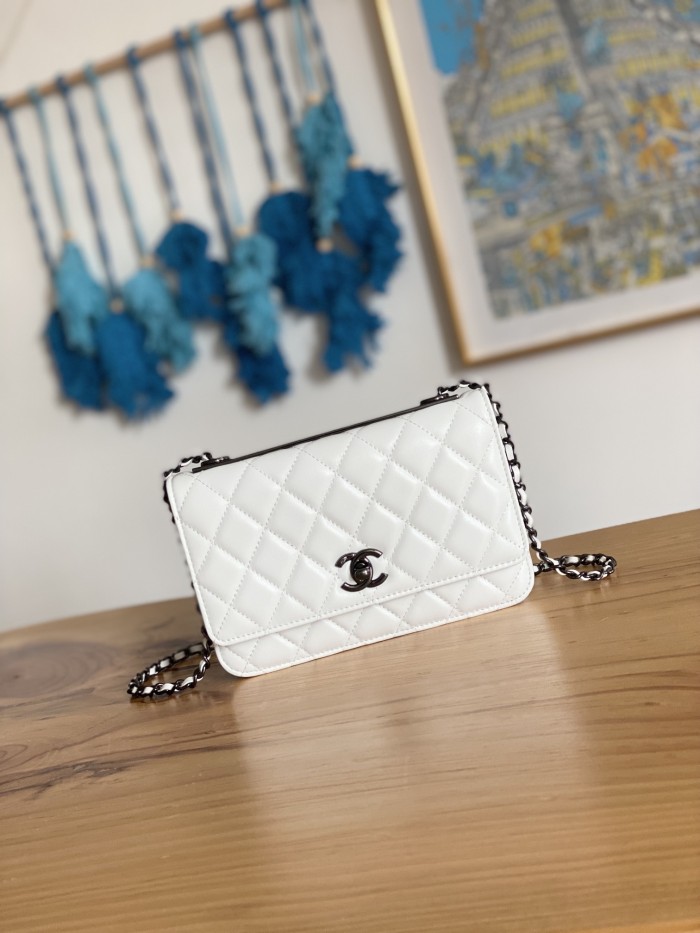 Handbag Chanel 88632 size 19 cm