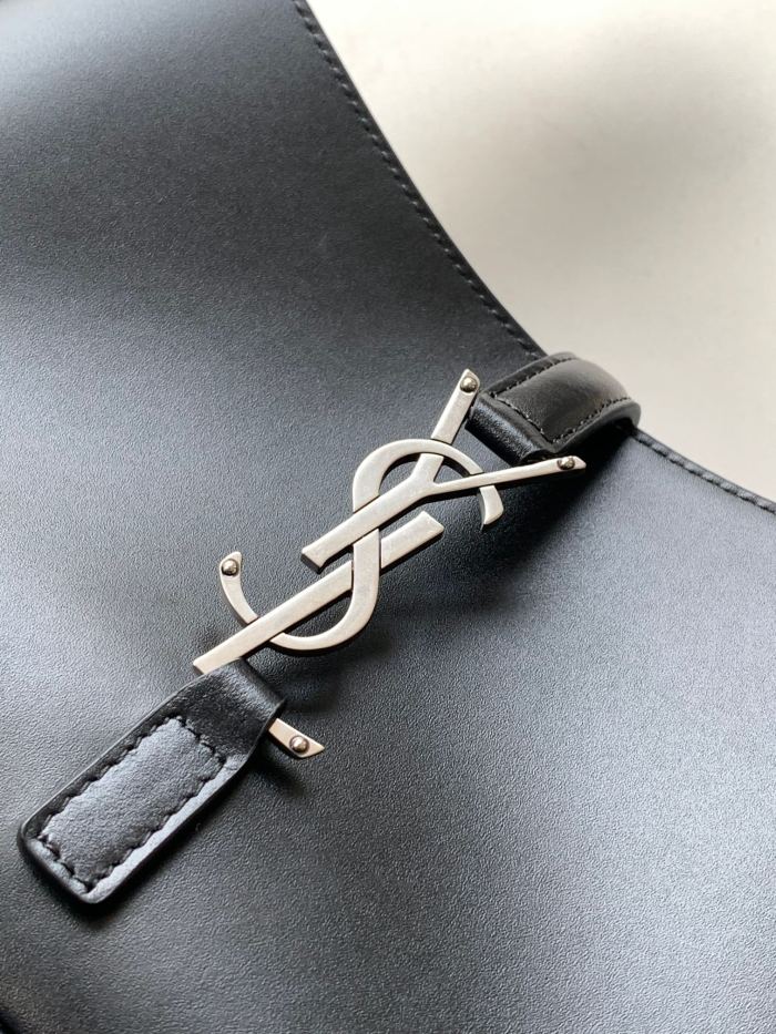 Handbags SAINT LAURENT 657228 size 24.5x16x6 cm