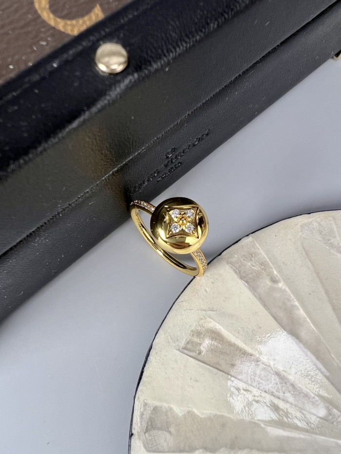 Clothes Louis Vuitton 93