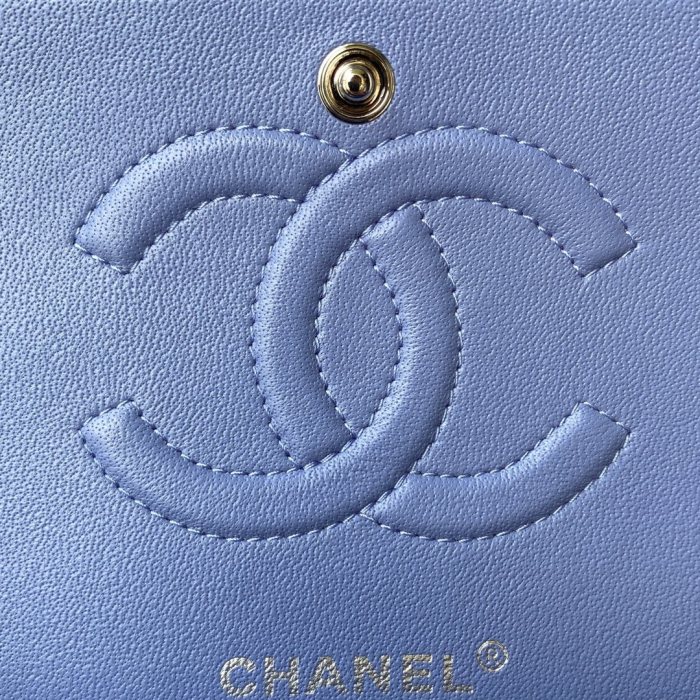 Handbag Chanel A01112 size 15.5x25.5x6.5 cm