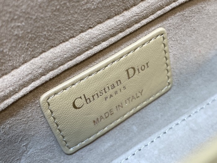 Handbag Dior size 16*5.5*10 cm