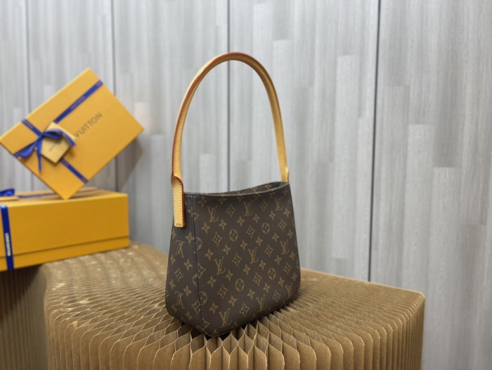 Handbag Louis Vuitton M51146 size 25x21x10 CM