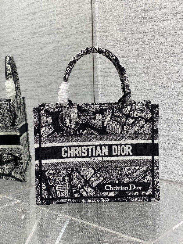 Handbag Dior size 26*8*22 cm