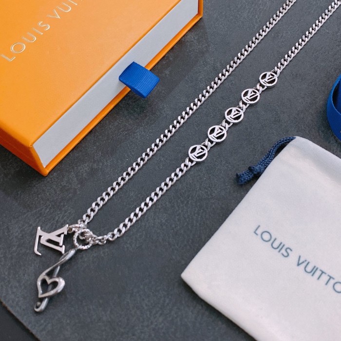 Clothes Louis Vuitton 52