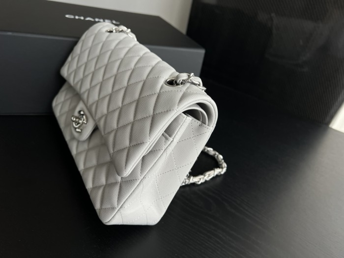 Handbag Chanel 1112 size 25 cm