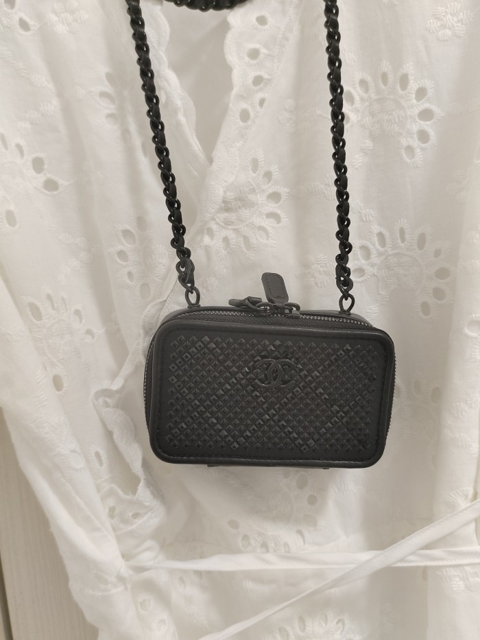 Handbag Chanel size 10*7*4.5 cm