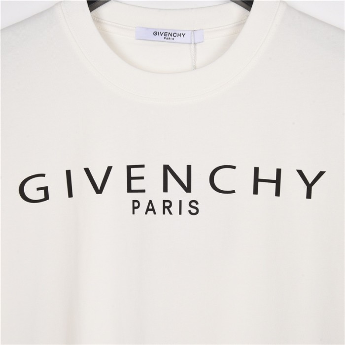 Clothes Givenchy 56
