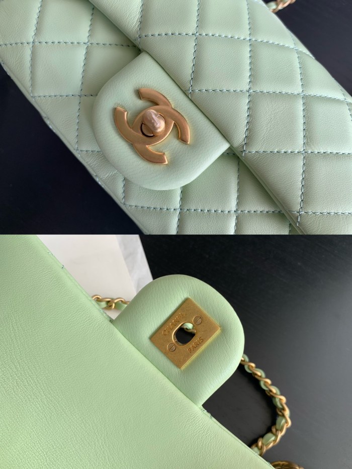 Handbag Chanel size 17 cm