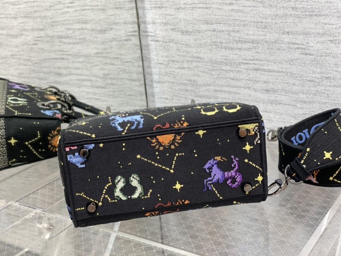 Handbag Dior size 24*12*20 cm