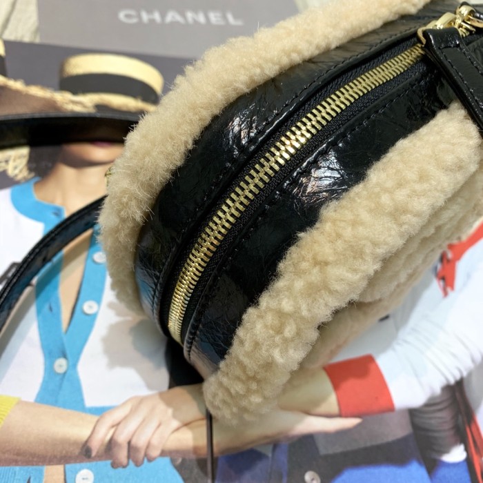 Handbag Chanel AS0406 size 17 11.5 cm