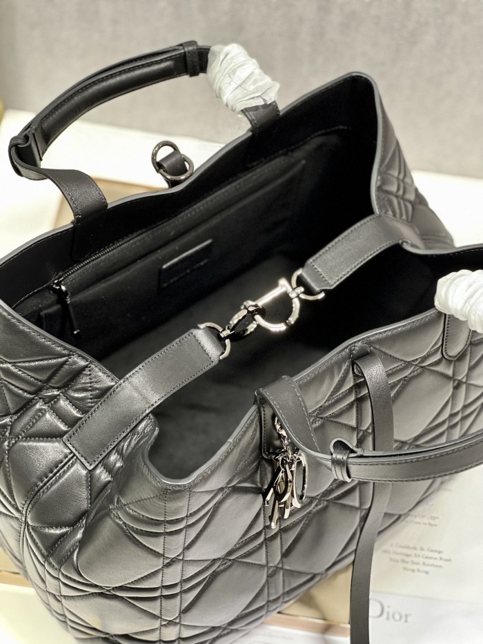 Handbag Dior 1188 size 37×43×22 cm