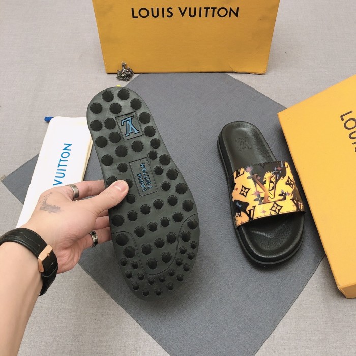 Louis Vuitton Slipper 110