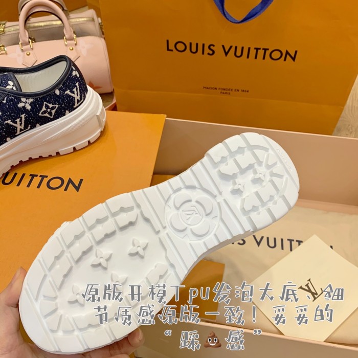 Louis Vuitton LV SQUAD TRAINER BOOTS 5