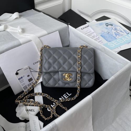Handbag Chanel size 17 cm