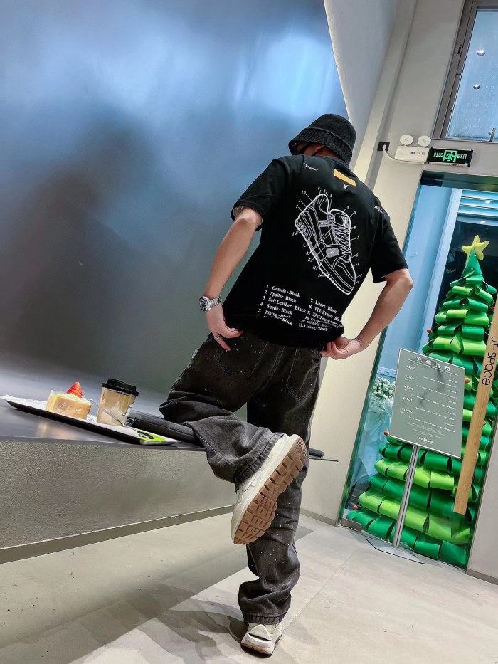 Clothes Louis Vuitton 111