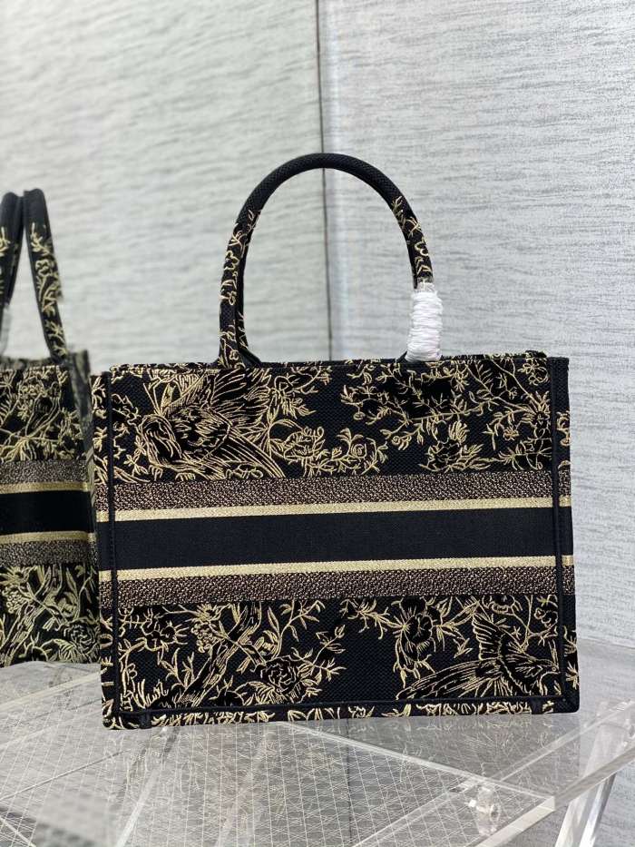 Handbag Dior size 36*18*28 cm