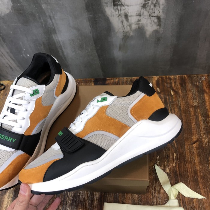 Burberry Vintage Sneaker 13