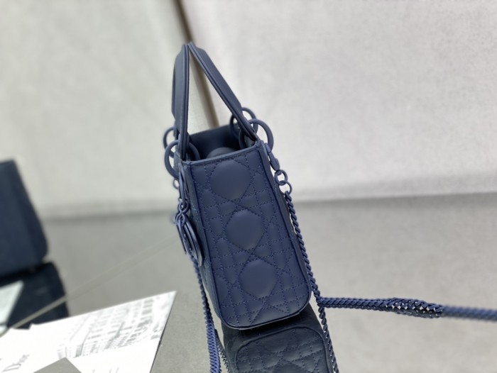 Handbag Dior size 17 cm