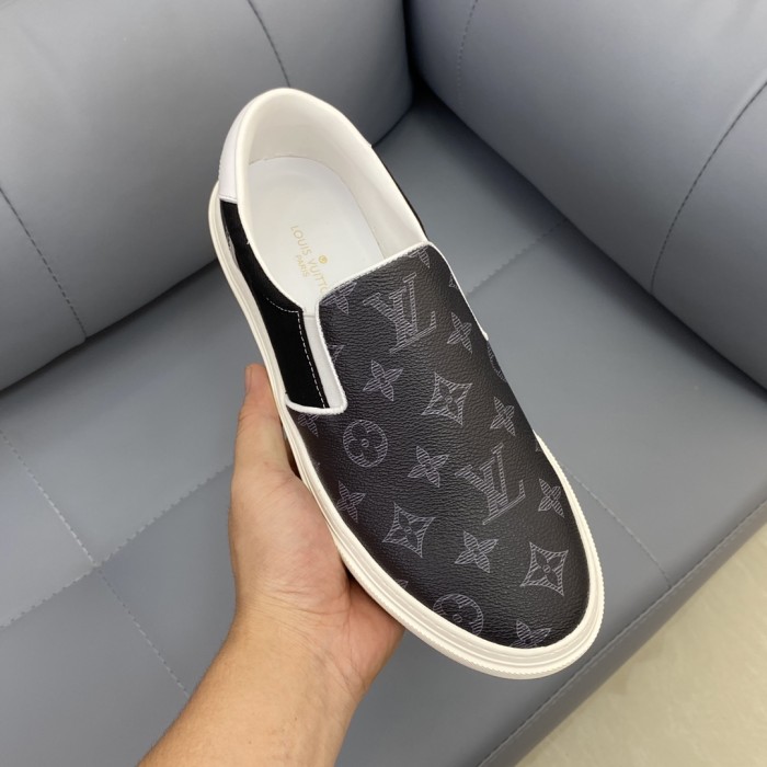 Louis Vuitton Monogram Denim sneaker 21