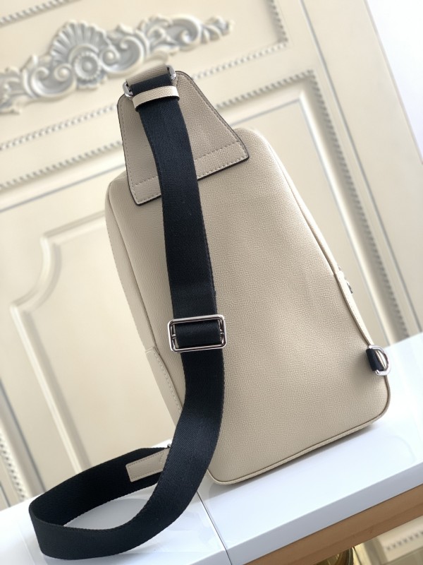 Handbag Louis Vuitton M30803 size 20 x 31 x 10 cm