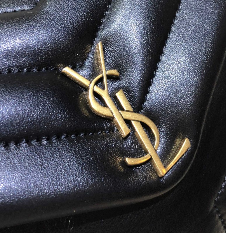 Handbags SAINT LAURENT 467072 size 20X14X7 cm