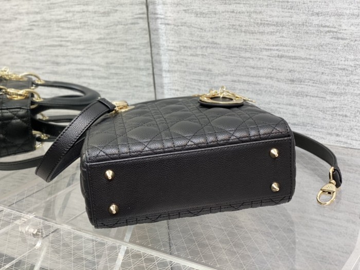 Handbag Dior size 20 cm