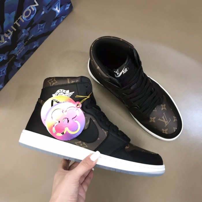 Louis Vuitton & Nike sneaker 12