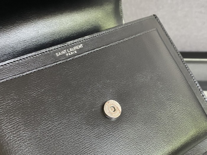 Handbags SAINT LAURENT 442906 size 22-16-9 cm