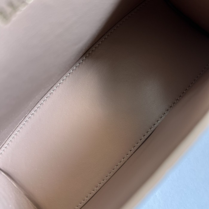 Handbag Gucci 5928331 size 19*13*8 cm