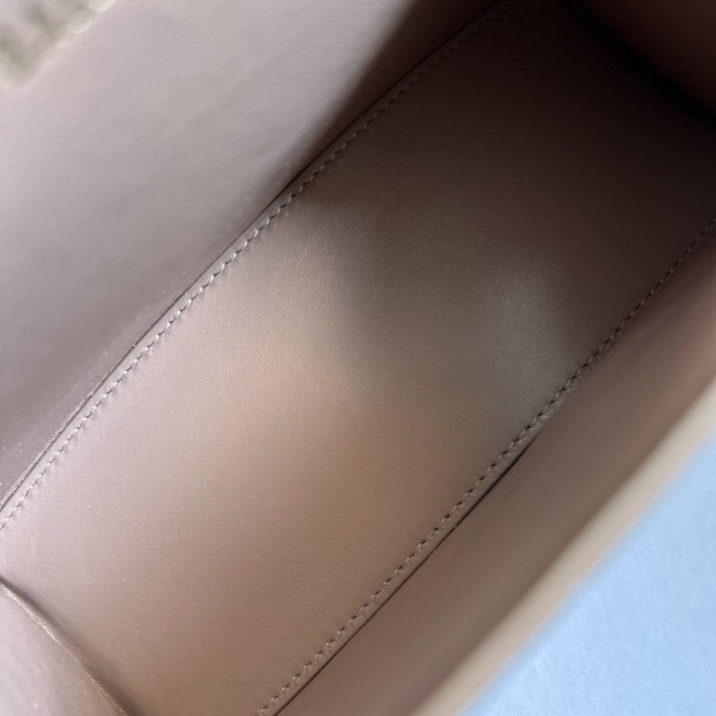 Handbag Gucci 5928331 size 19*13*8 cm