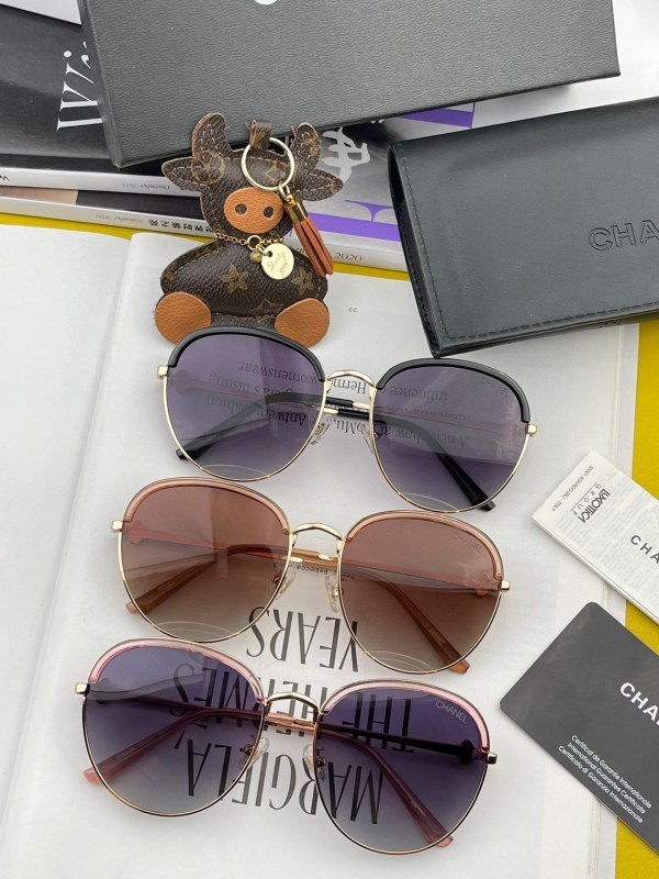 Sunglasses Chanel CH5594