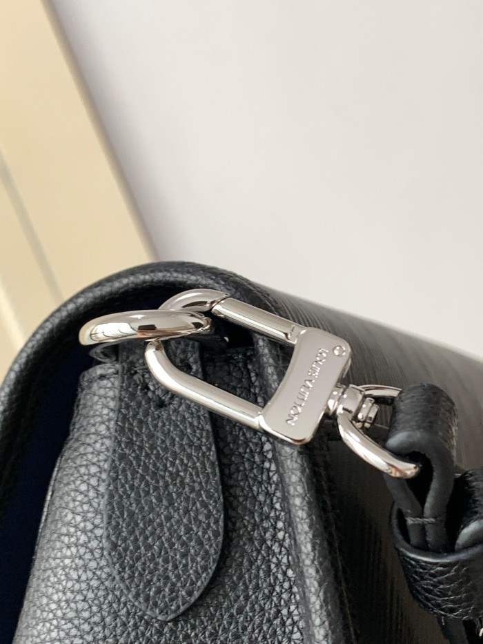 Handbag Louis Vuitton M59386 size 24.5 x 15.5 x 9 cm