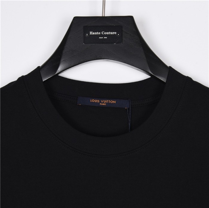 Clothes Louis Vuitton 316