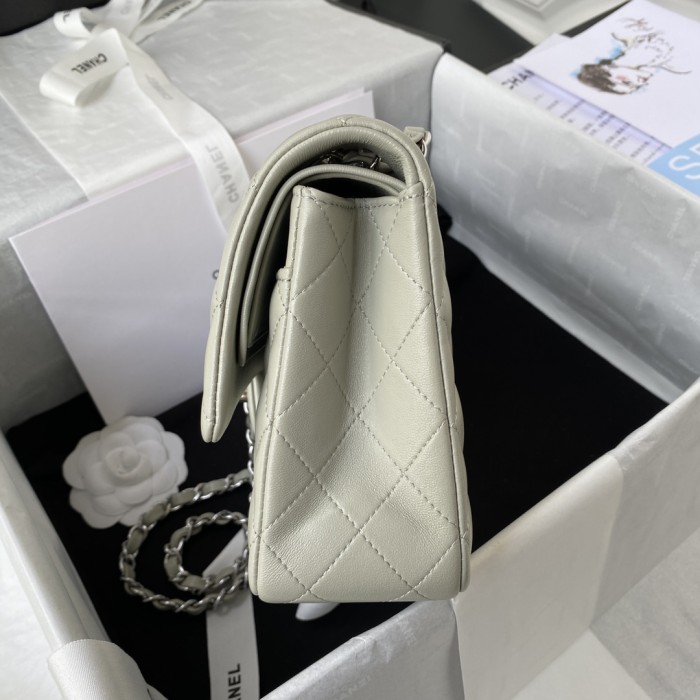 Handbag Chanel A01112 size 15.5x25.5x6.5 cm