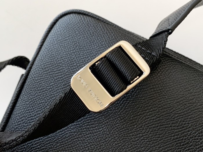 Handbag Louis Vuitton M33435 size 29.5x20x10.5 cm