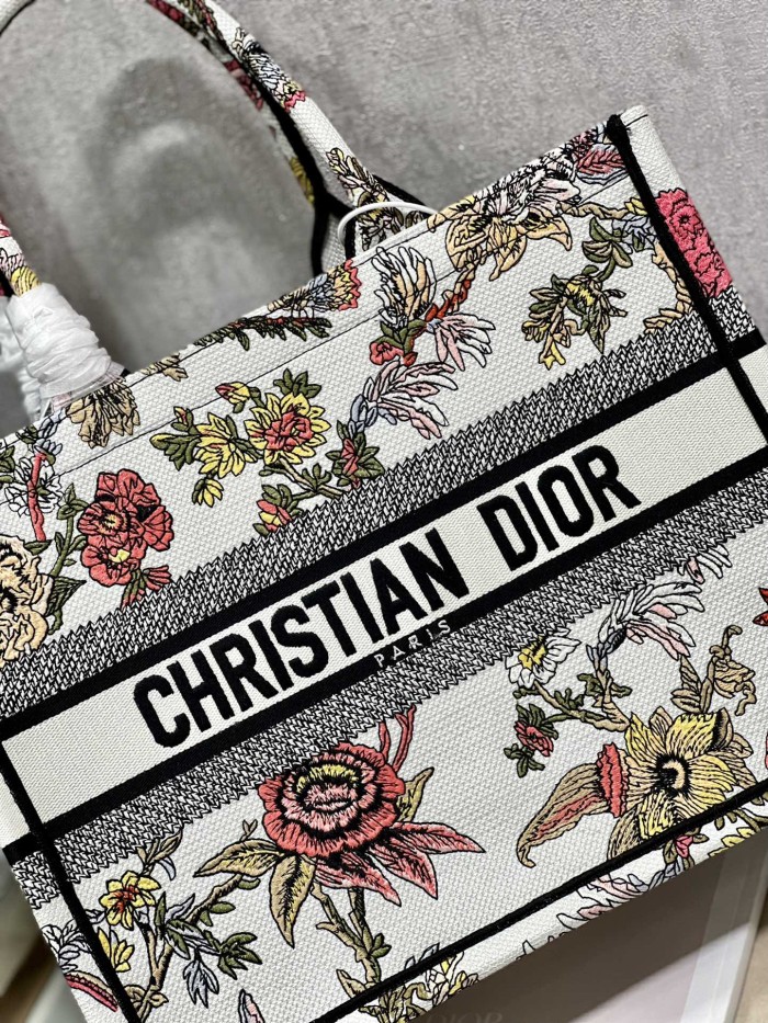 Handbag Dior 1286 size 36×28 cm