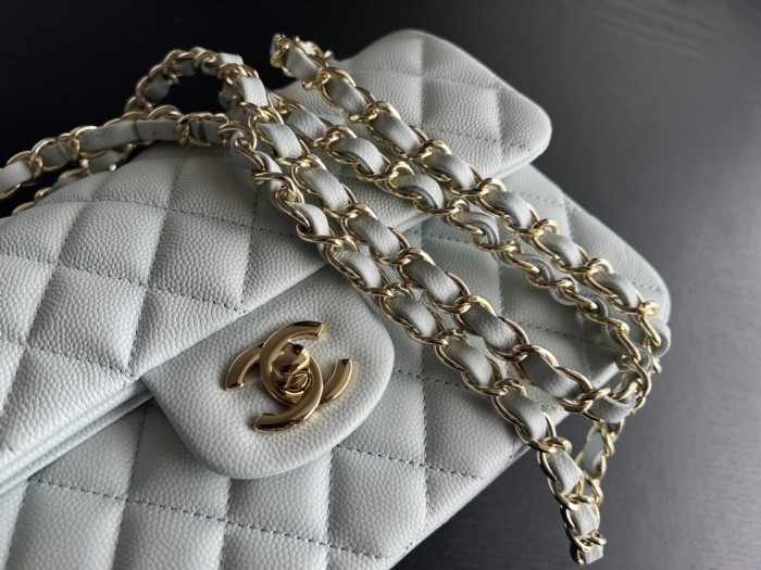 Handbag Chanel size 23 cm