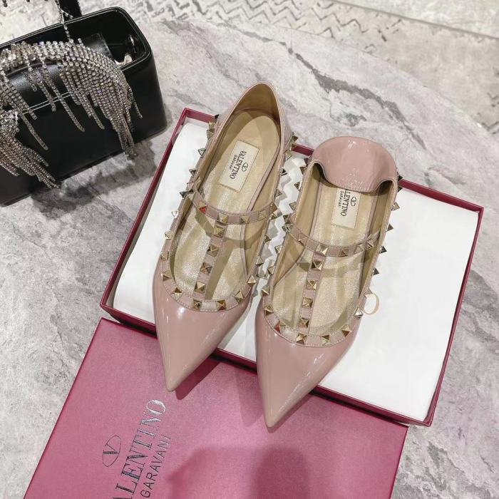 VALENTINO GARAVANI Roman Stud WOMEN 15