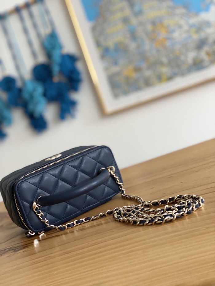 Handbag Chanel 81208 size 9.5 17 8 cm