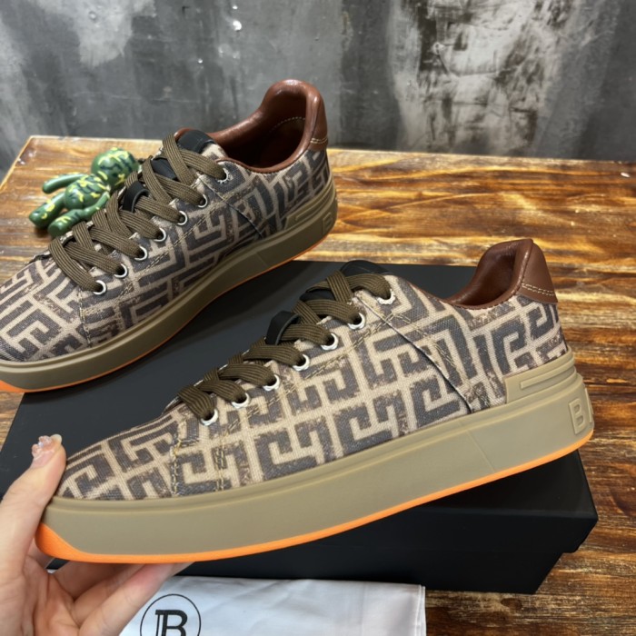 Balmain B-Court sneaker 32