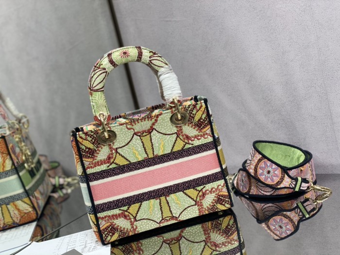 Handbag Dior size 24 cm