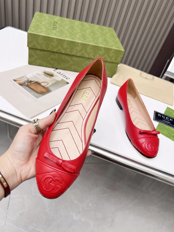 Gucci Women's ballet flat with Double G WOMEN 8