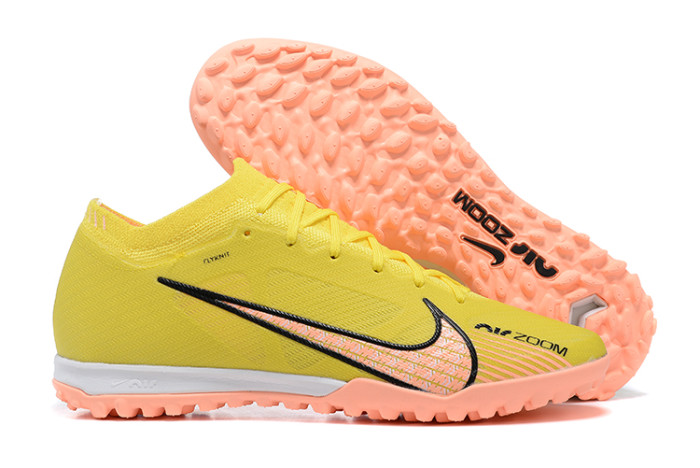 NK football shoes 18