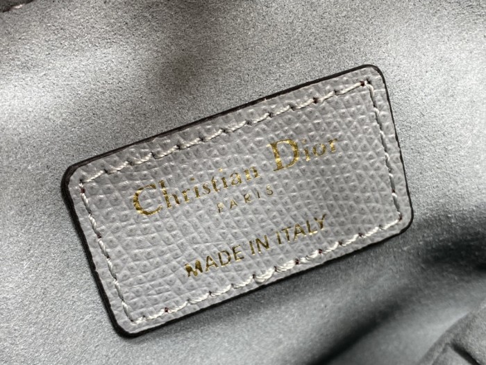 Handbag Dior size 19.5 cm