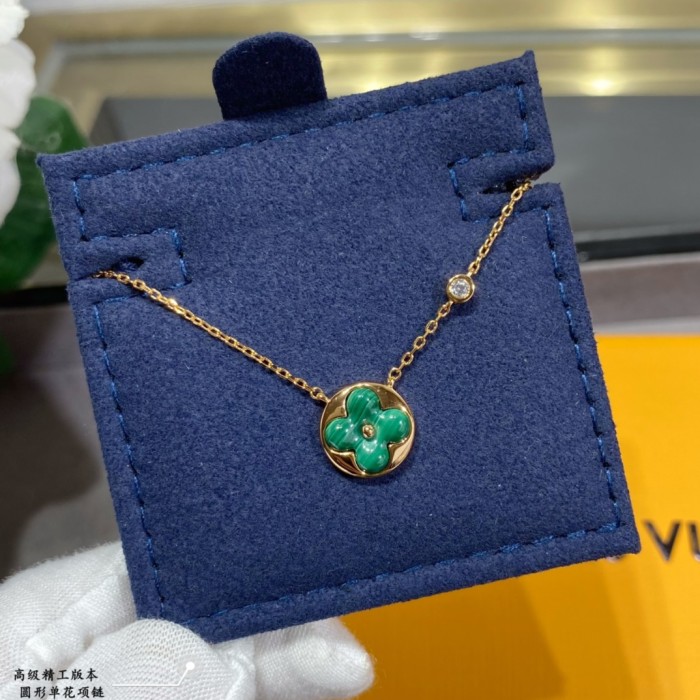 Clothes Louis Vuitton 115