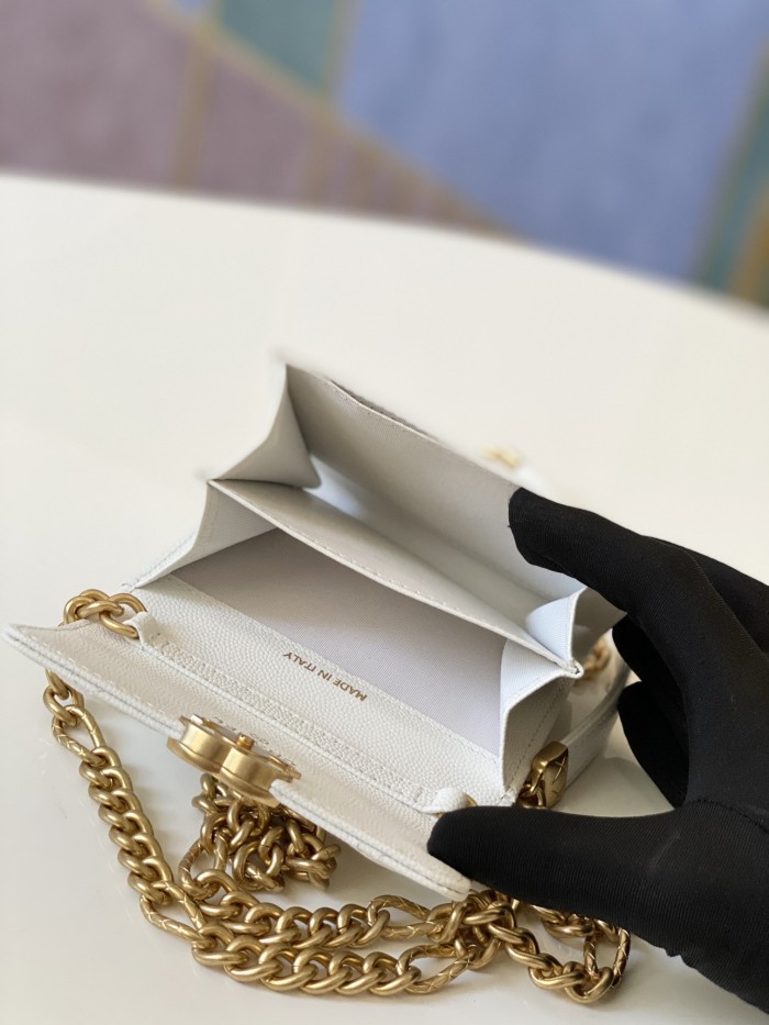 Handbag Chanel 81156 size 12 9 2.5 cm