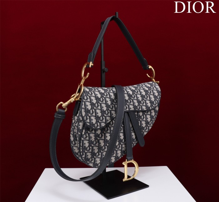 Handbag Dior M0446 size 19.5*16*6.5 cm